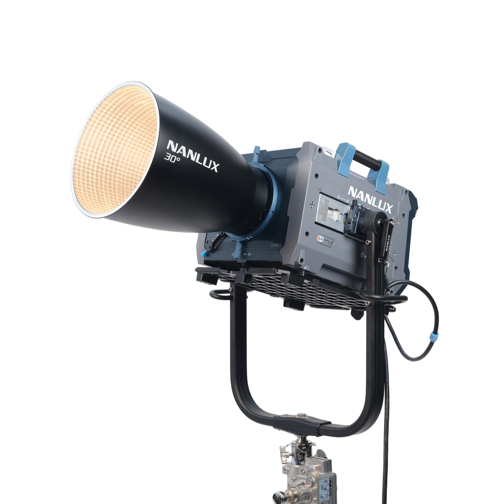 Nanlux - Projecteur Evoke 5000B avec Flight Case